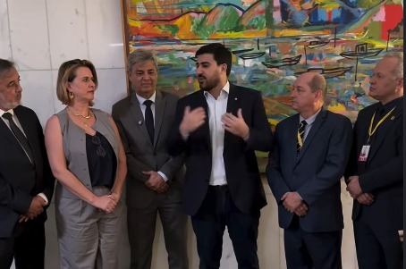 Leia mais sobre o artigo FESOJUS-BR celebra avanço de projeto que autoriza porte de arma para Oficiais de Justiça
